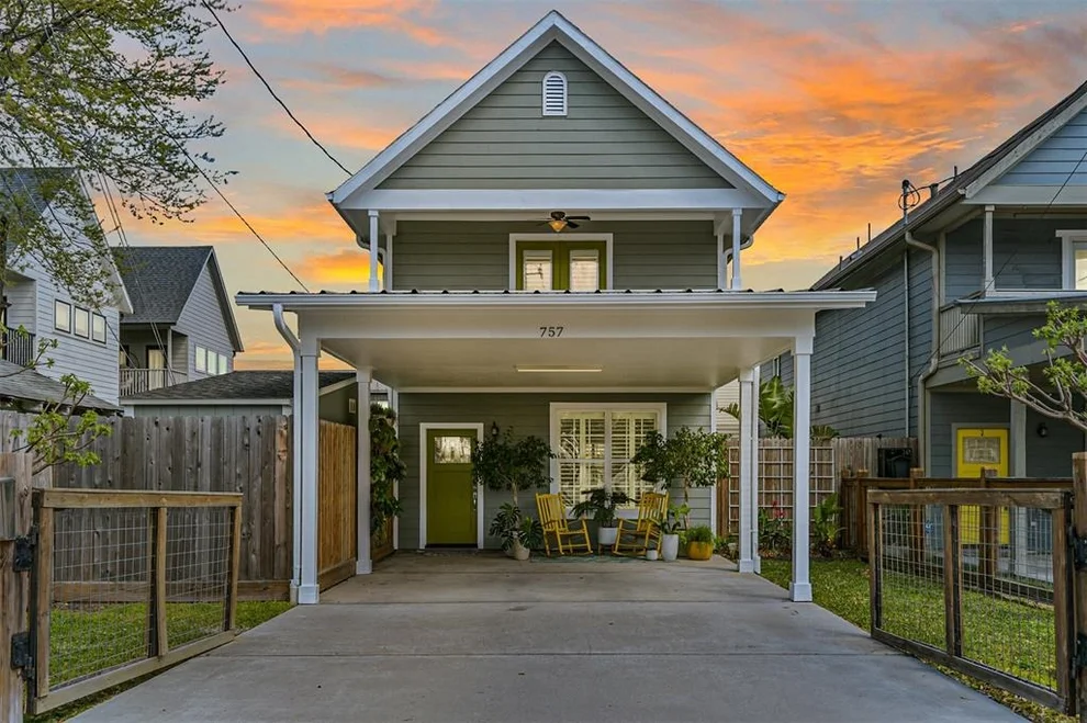 Unit for sale at 757 E 33rd Street, Houston, TX 77022