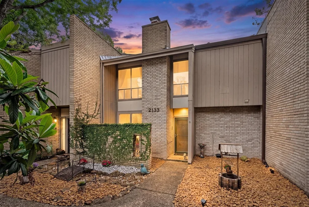 Unit for sale at 2133 Lake Village Drive, Houston, TX 77339