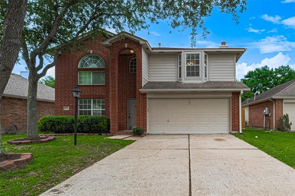 Unit for sale at 215 Pebble Canyon Lane, Dickinson, TX 77539