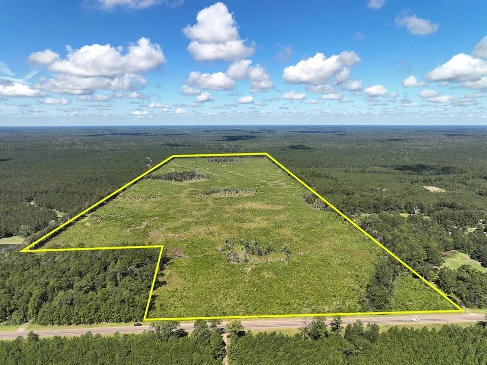 Unit for sale at 6 Fm 92, Spurger, TX 77660