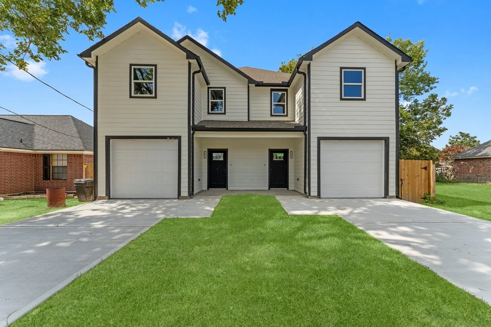 Unit for sale at 8205 Carver Road, Houston, TX 77088