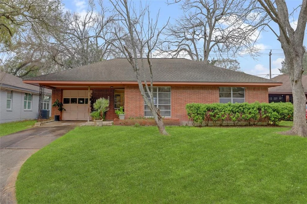 Unit for sale at 4730 Sanford Road, Houston, TX 77035