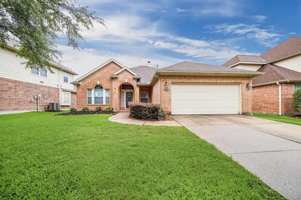 Unit for sale at 20779 Oakhurst Meadows Drive, Porter, TX 77365