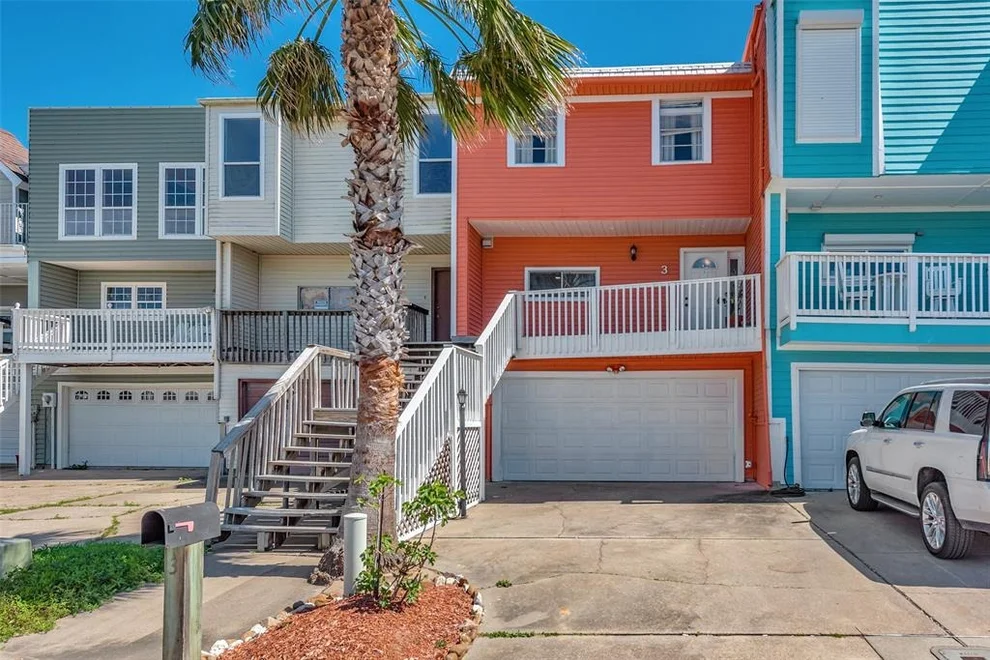 Unit for sale at 3 Tiki Circle, Tiki Island, TX 77554