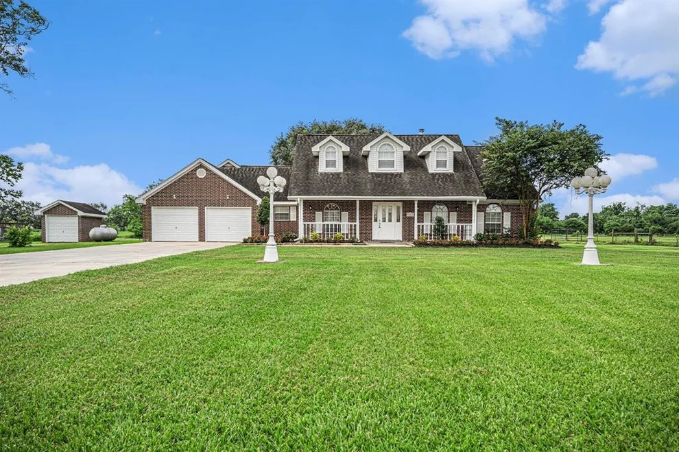 Unit for sale at 16411 Halfmoon W, Santa Fe, TX 77517