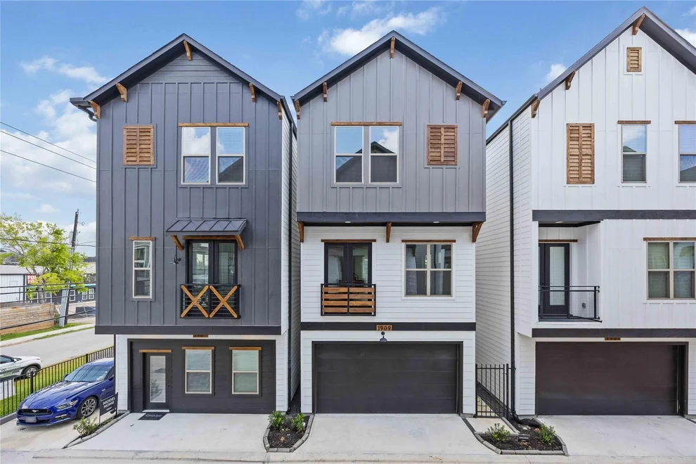 Unit for sale at 1909 Johanna Drive, Houston, TX 77055