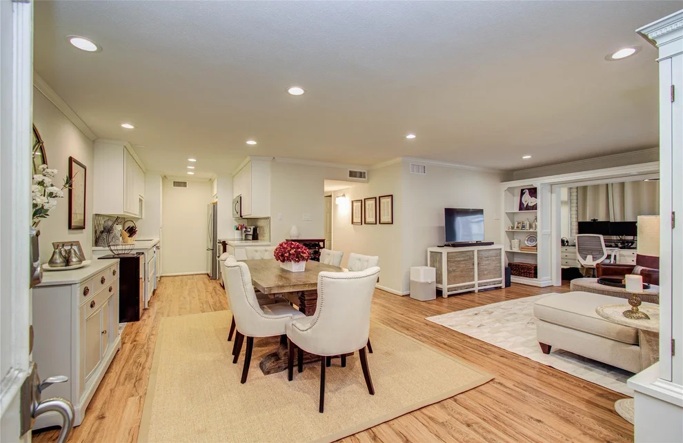 Unit for sale at 7575 Katy Freeway, Houston, TX 77024