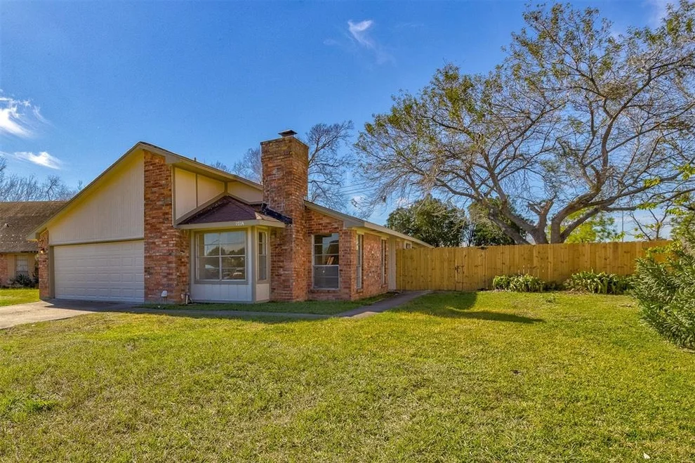 Unit for sale at 17114 Artwood Lane, Houston, TX 77489