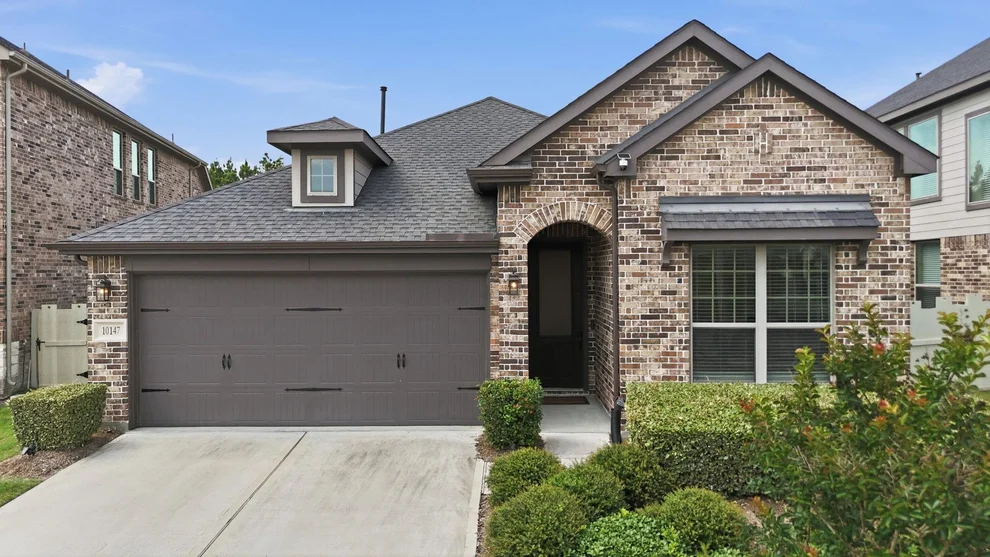 Unit for sale at 10147 Bayou Oaks Drive, Conroe, TX 77385