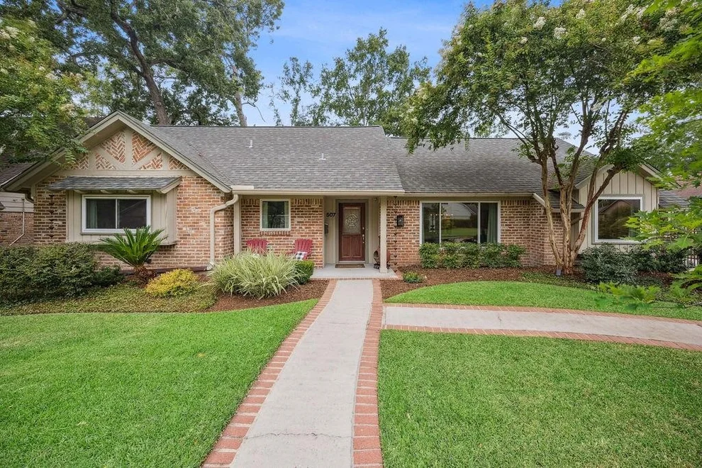 Unit for sale at 507 Ashford Forest Drive, Houston, TX 77079