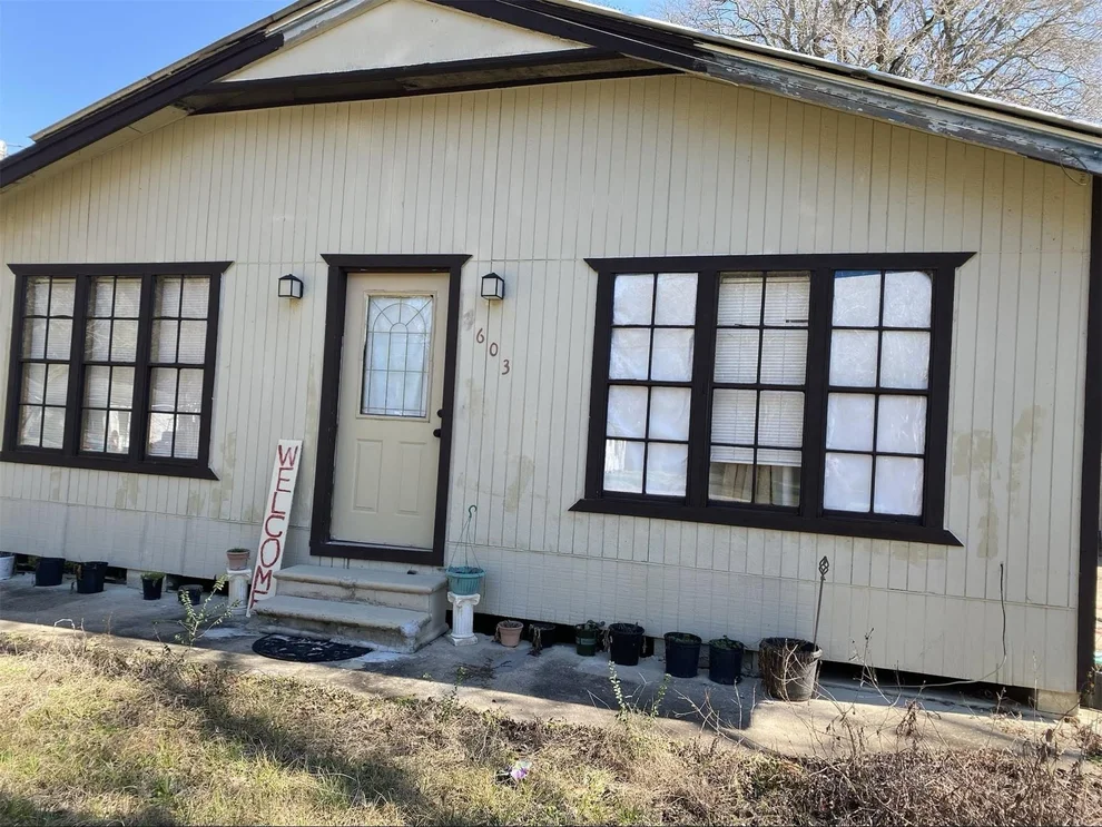 Unit for sale at 603 Hospital Street, Tomball, TX 77375