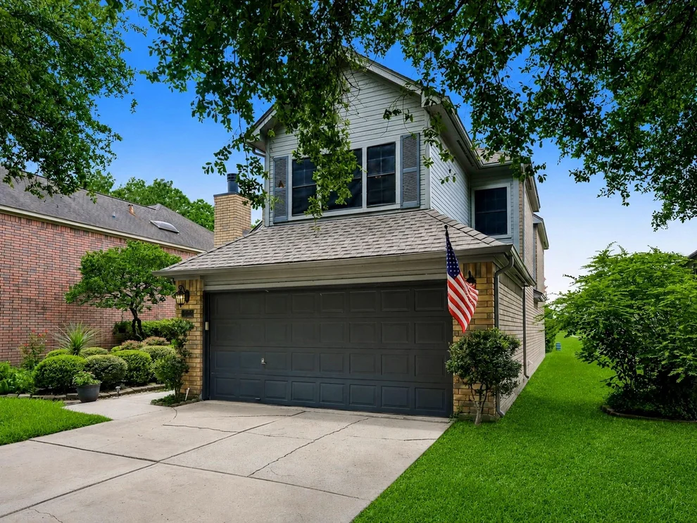 Unit for sale at 4758 Oakmont Court, League City, TX 77573