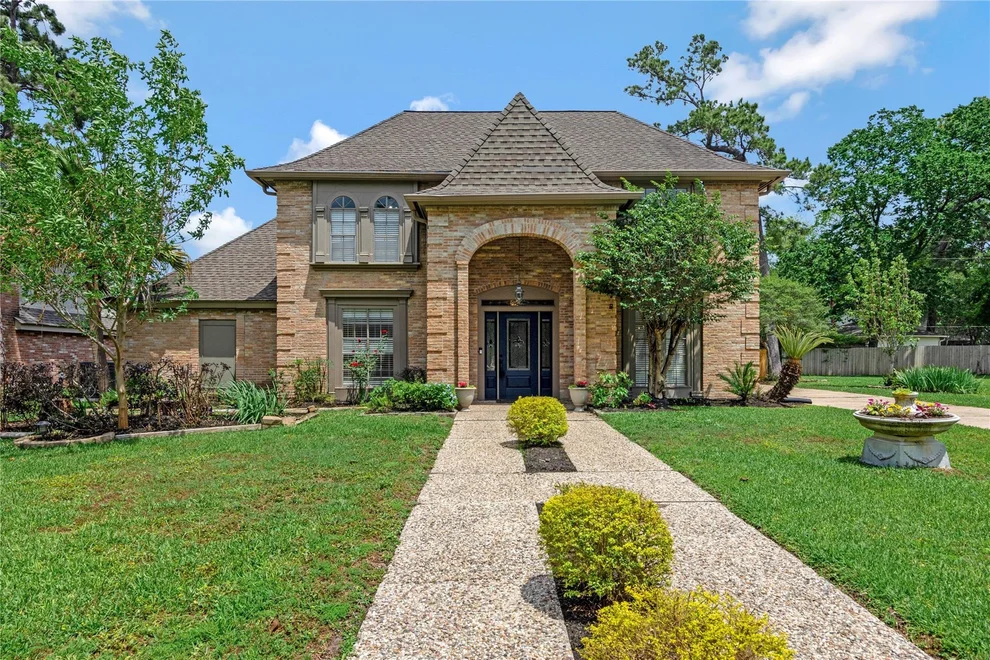Unit for sale at 15610 Winmoss Court, Houston, TX 77068