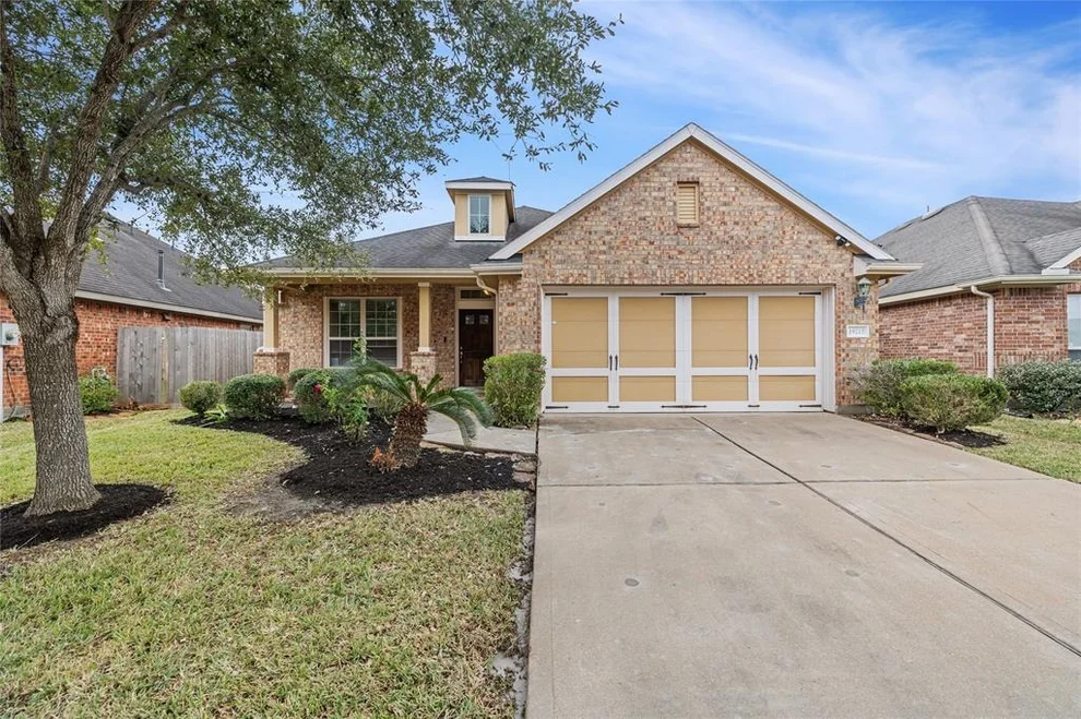 Unit for sale at 19215 Quarry Lakes Lane, Richmond, TX 77407