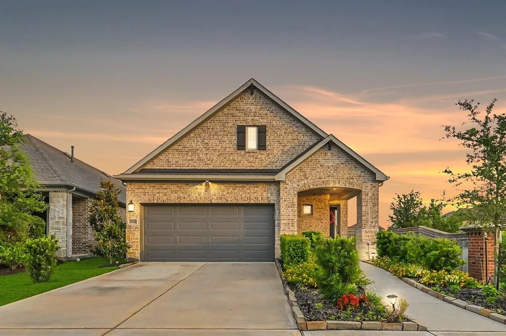 Unit for sale at 10702 Pleasant View Drive, Missouri City, TX 77459