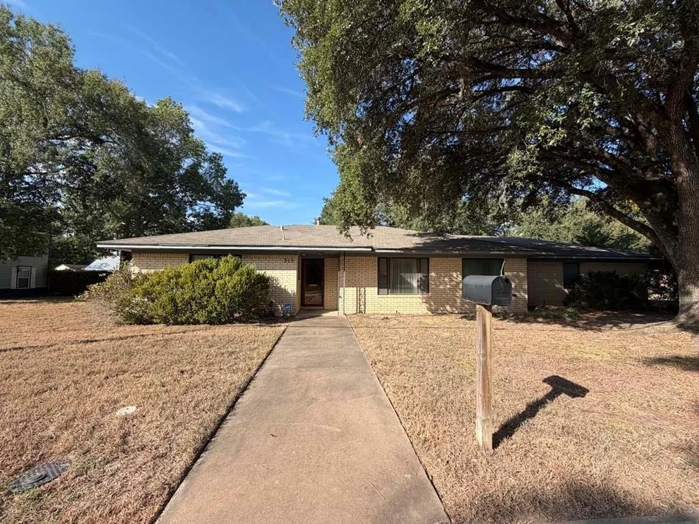 Unit for sale at 315 N Judson Street, Navasota, TX 77868