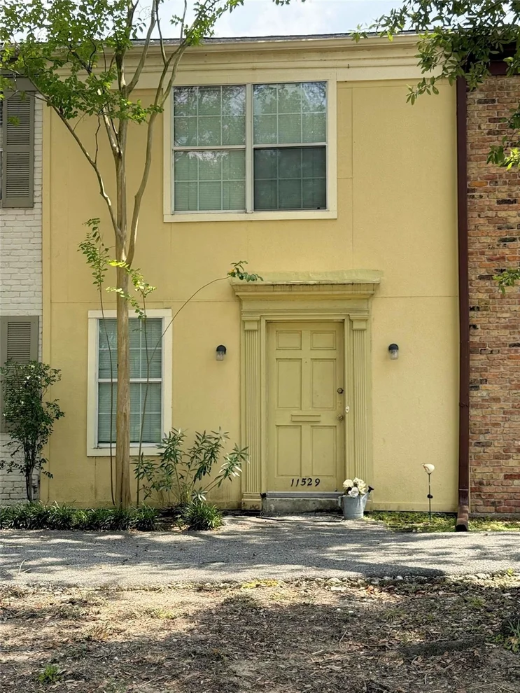 Unit for sale at 11529 Chimney Rock Road, Houston, TX 77035
