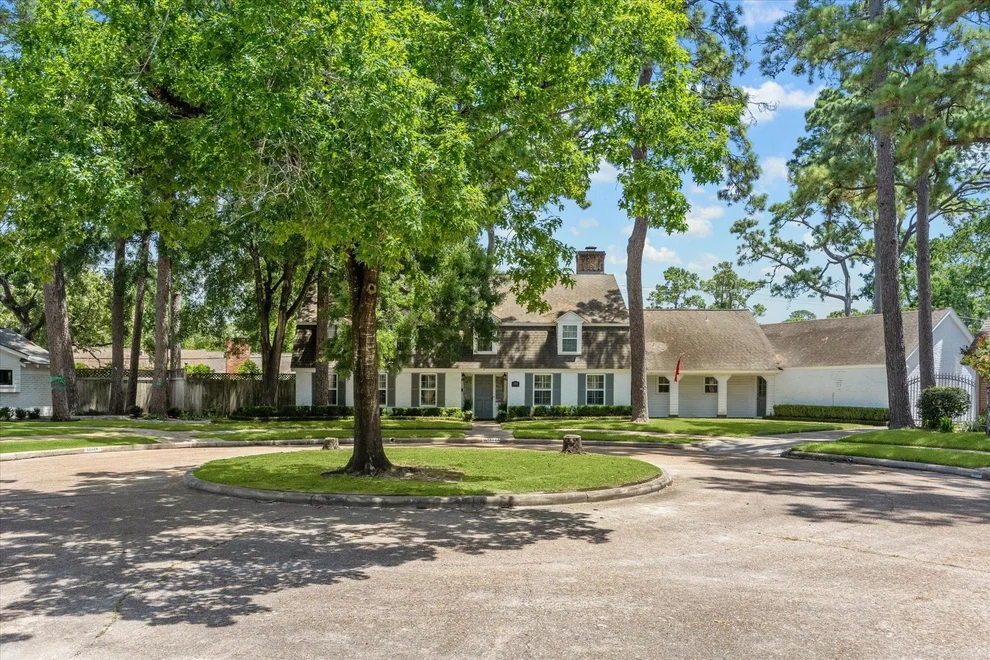 Unit for sale at 12222 Boheme Drive, Houston, TX 77024