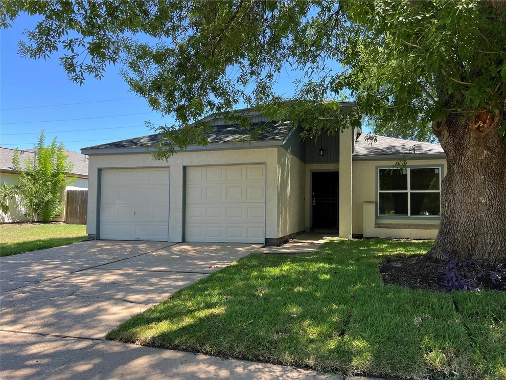 Unit for sale at 7507 Alcomita Drive, Houston, TX 77083
