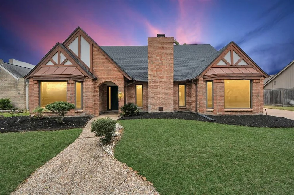 Unit for sale at 1802 Warwickshire Drive, Houston, TX 77077