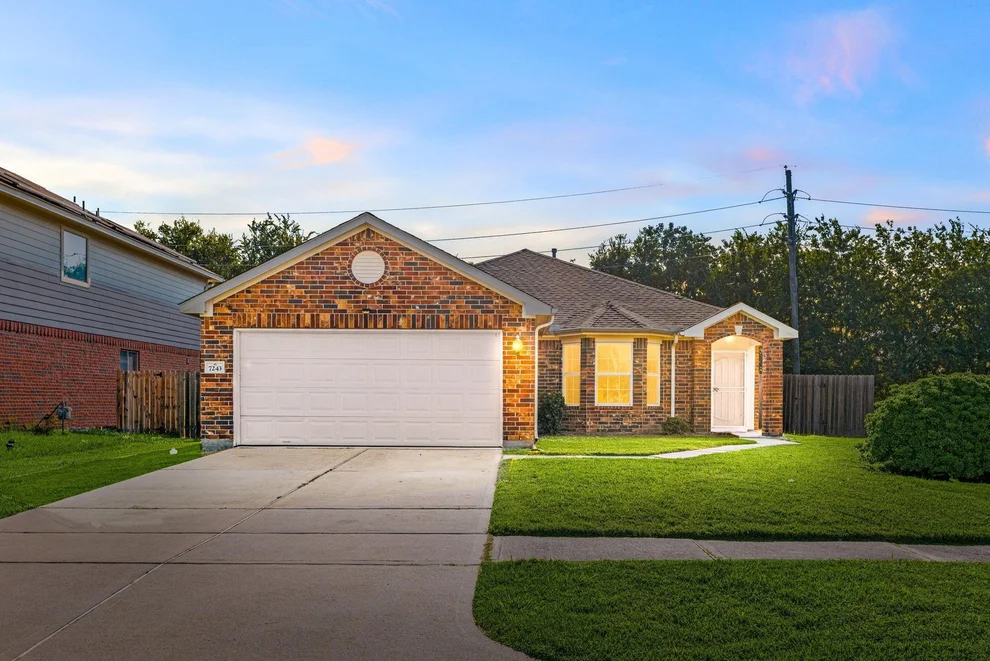 Unit for sale at 7243 Glacier Creek Lane, Houston, TX 77083