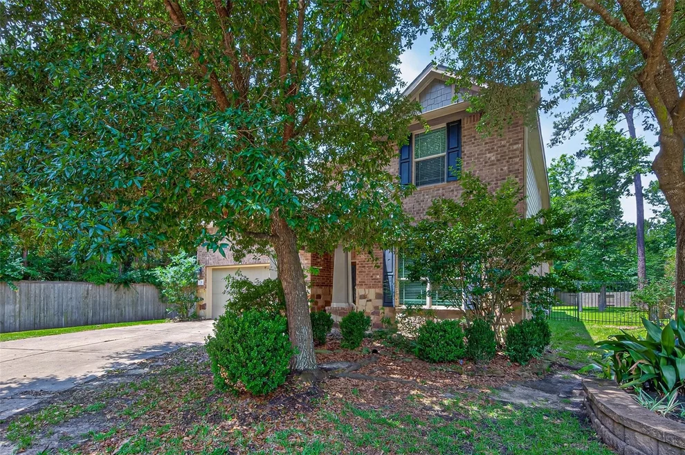 Unit for sale at 3 Black Swan Court, Magnolia, TX 77354