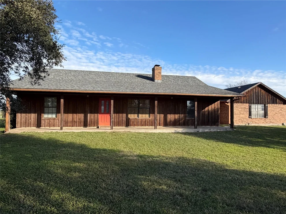 Unit for sale at 1887 Eastridge Lane, Madisonville, TX 77864