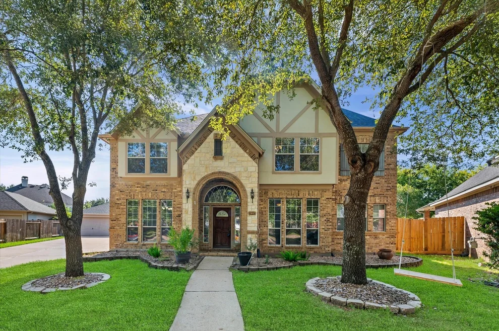 Unit for sale at 2602 Summer Trace Court, Richmond, TX 77406