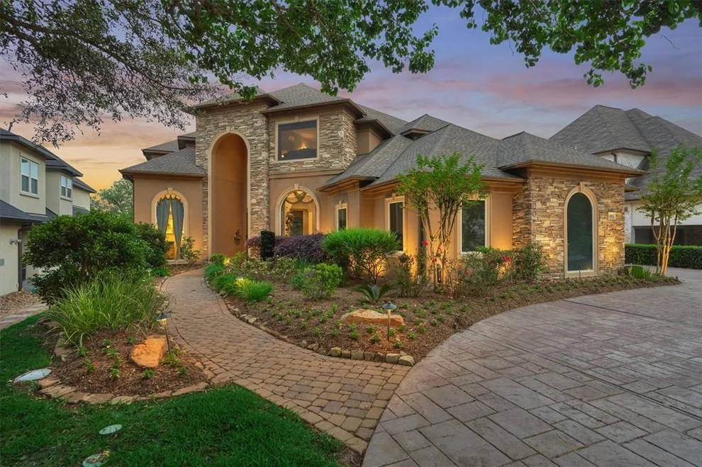 Unit for sale at 235 Sarasota Circle S, Montgomery, TX 77356
