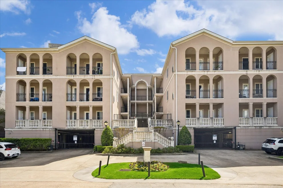 Unit for sale at 58 Briar Hollow Lane, Houston, TX 77027
