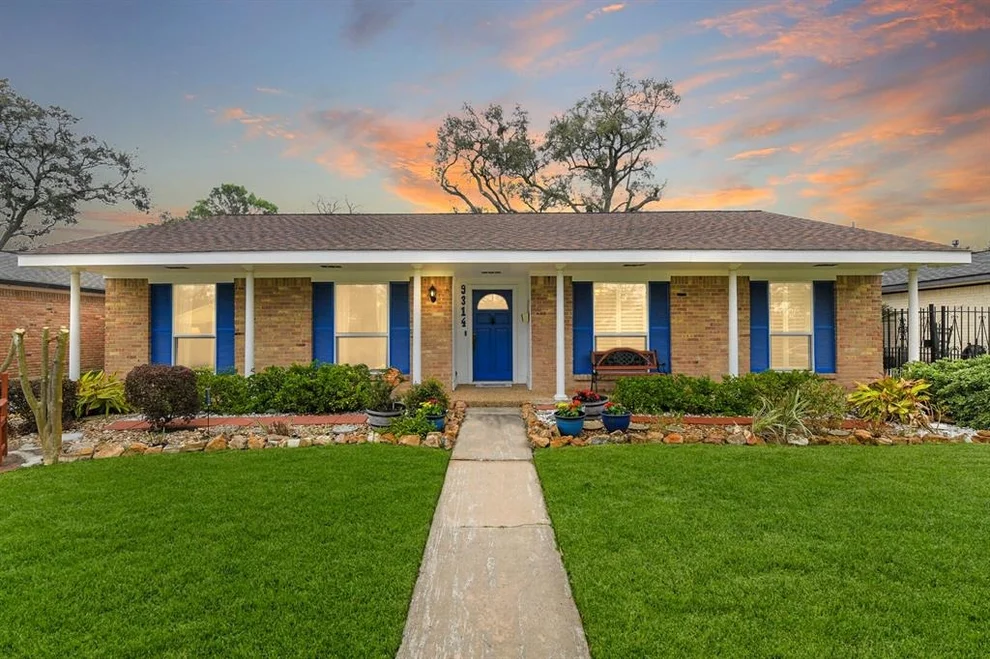 Unit for sale at 9314 Fairdale Lane, Houston, TX 77063