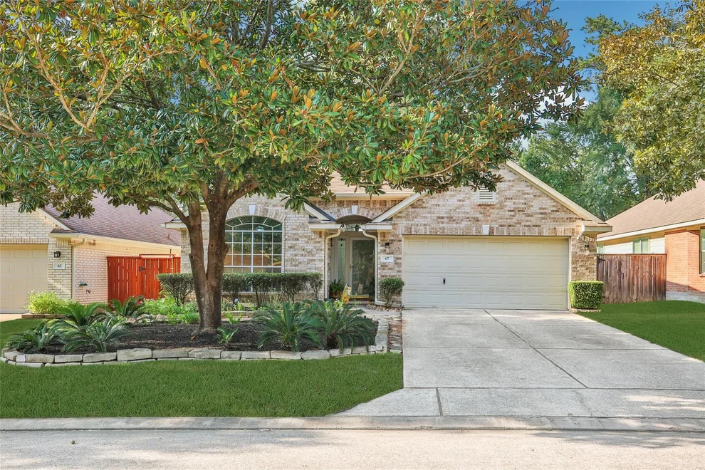 Unit for sale at 67 N Veranda Ridge Drive, The Woodlands, TX 77382