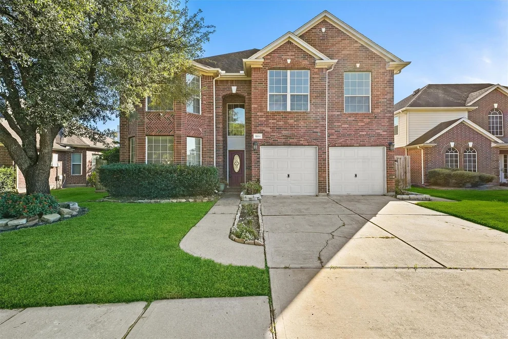 Unit for sale at 18914 Woodglen Shadows Drive, Humble, TX 77346