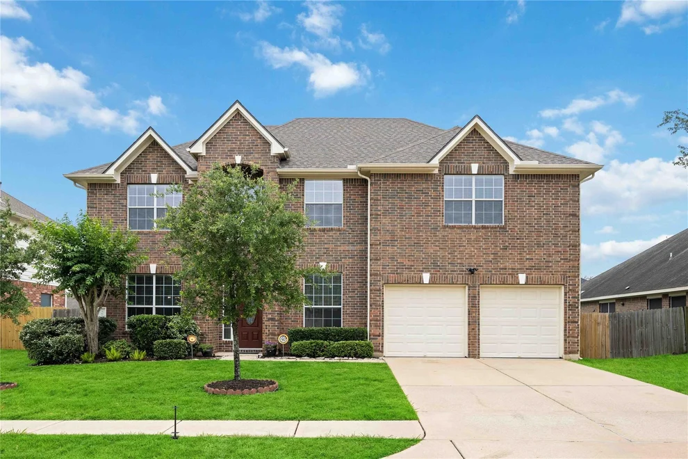 Unit for sale at 3605 Canterbury Park Drive, Pearland, TX 77584