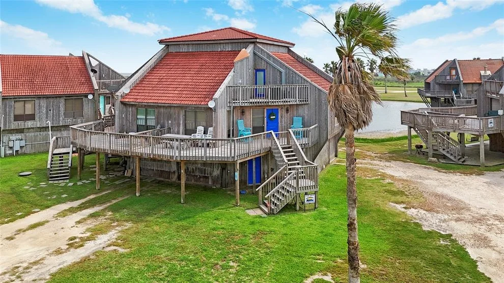Unit for sale at 148 Private Road 640, Matagorda, TX 77457
