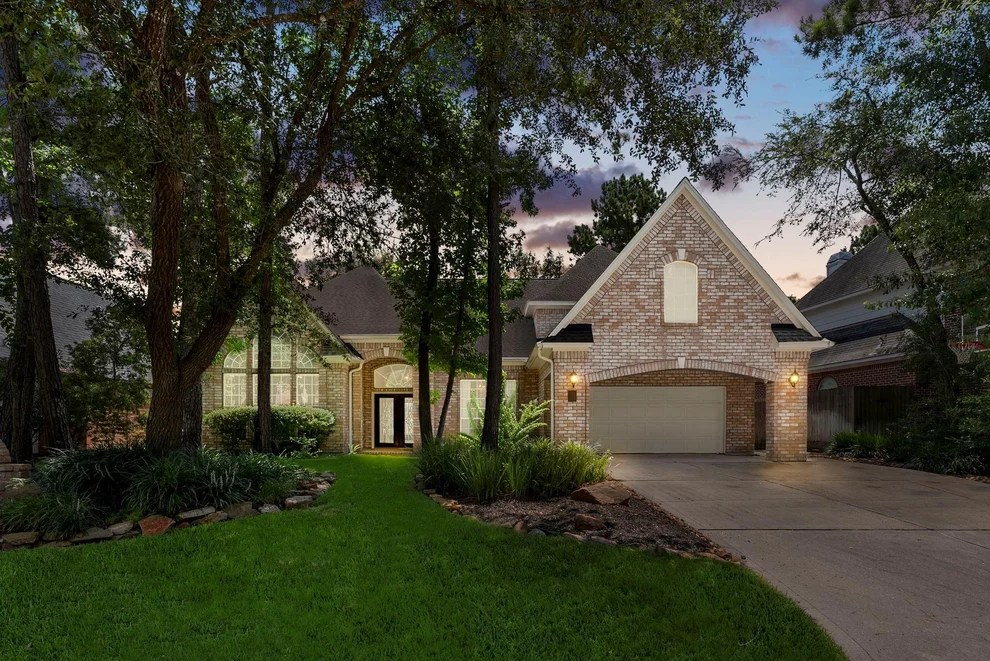Unit for sale at 23 Shearwater Place, The Woodlands, TX 77381