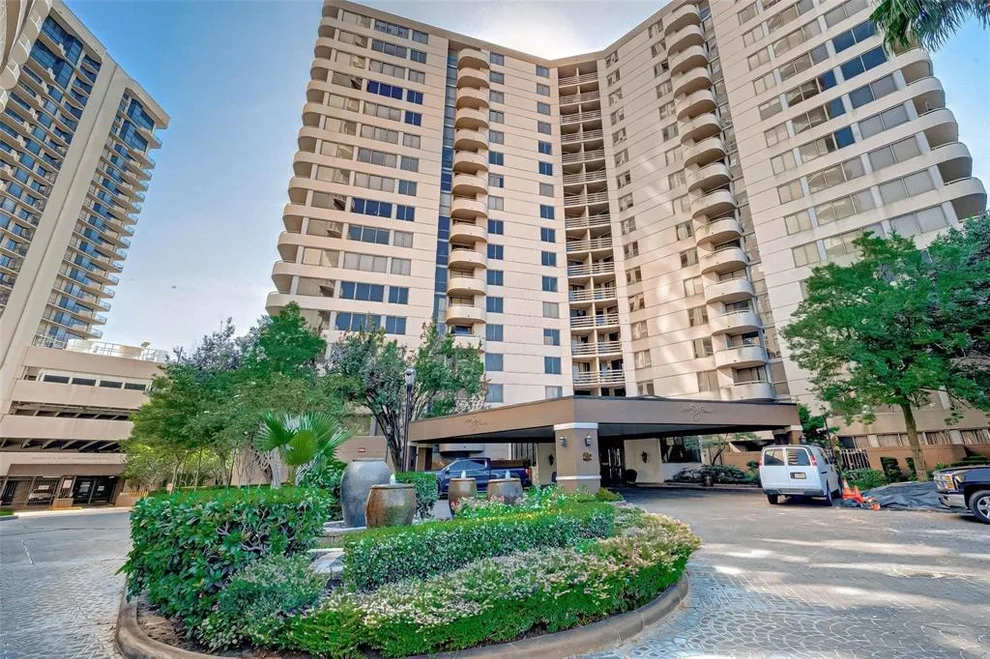 Unit for sale at 3525 Sage Road, Houston, TX 77056