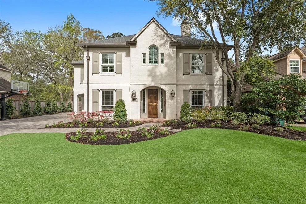 Unit for sale at 184 W Shadowpoint Circle, The Woodlands, TX 77381