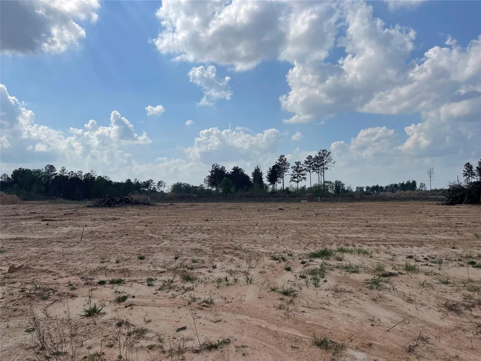 Unit for sale at 51 Road 5102, Cleveland, TX 77327