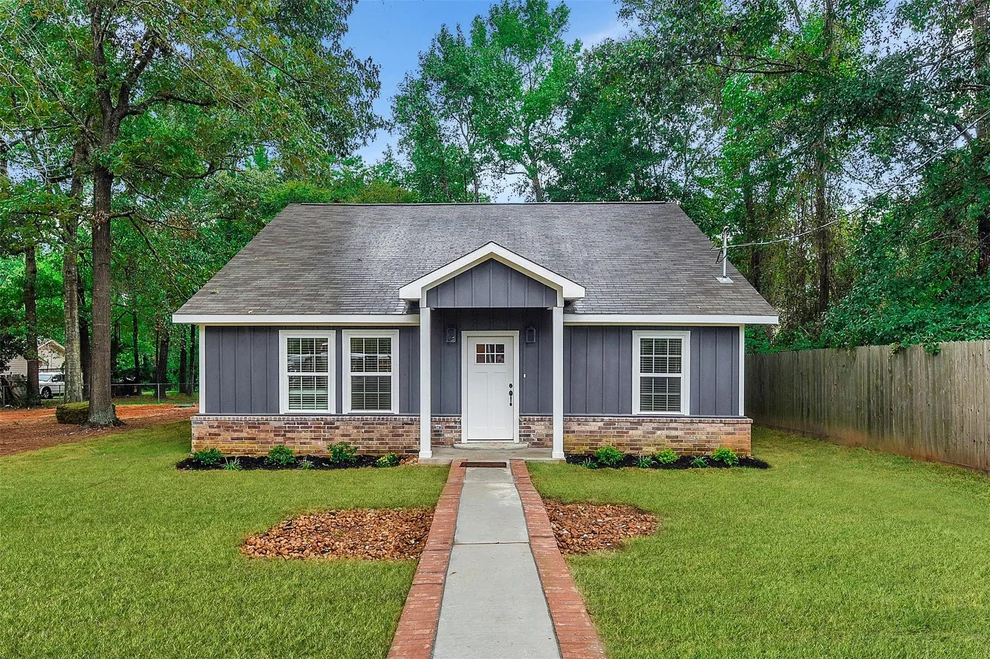 Unit for sale at 711 French River Circle, Montgomery, TX 77316