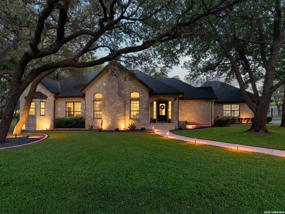 Unit for sale at 8638 Classic Oaks Ln, San Antonio, TX 78255