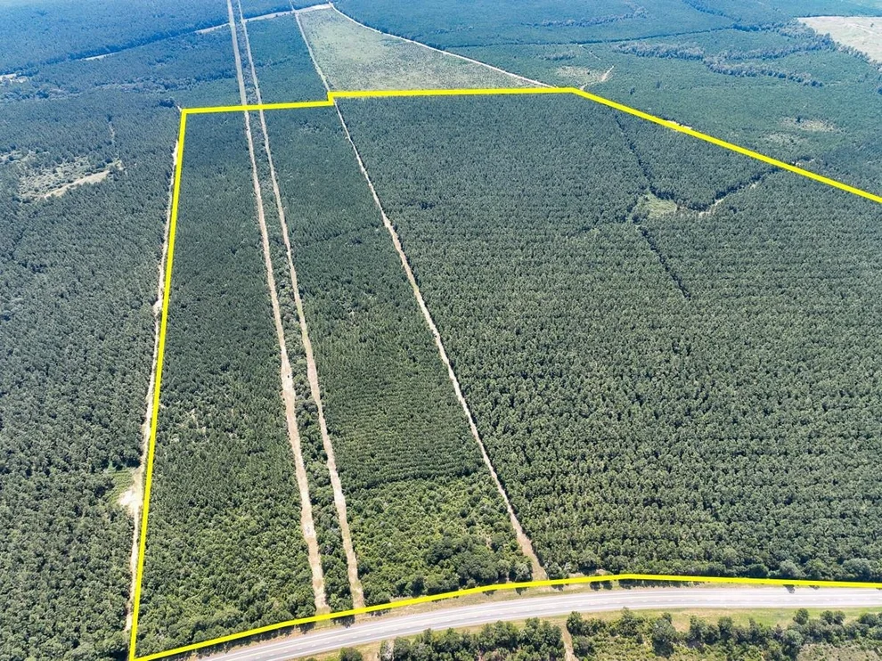 Unit for sale at 11 Highway 190, Woodville, TX 75979