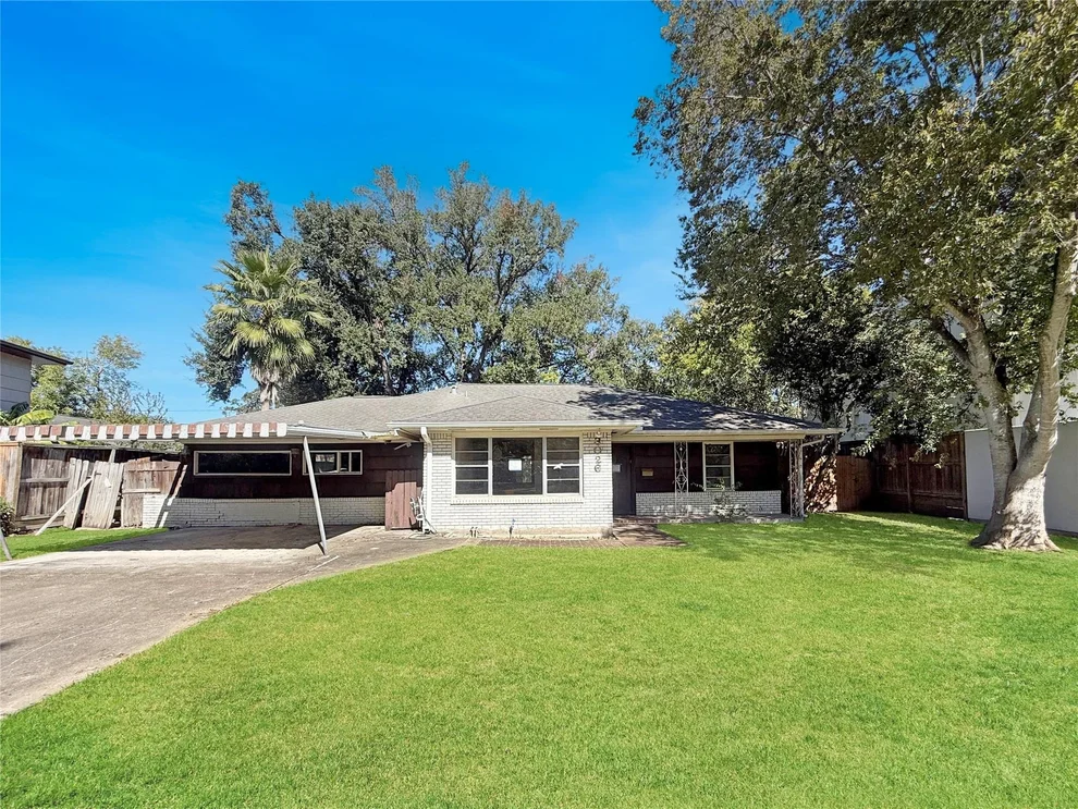 Unit for sale at 3026 Fairhope Street, Houston, TX 77025
