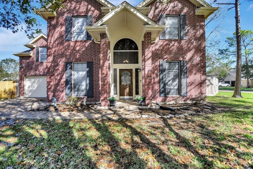 Unit for sale at 1909 San Joaquin Parkway, Friendswood, TX 77546