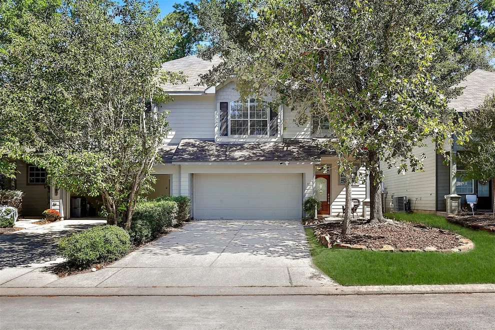 Unit for sale at 111 W Burberry Circle, The Woodlands, TX 77384