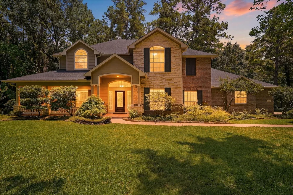 Unit for sale at 8766 Skyline Lane, Conroe, TX 77302