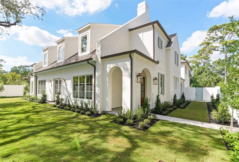 Unit for sale at 10801 Long Shadow Lane, Hunters Creek Village, TX 77024