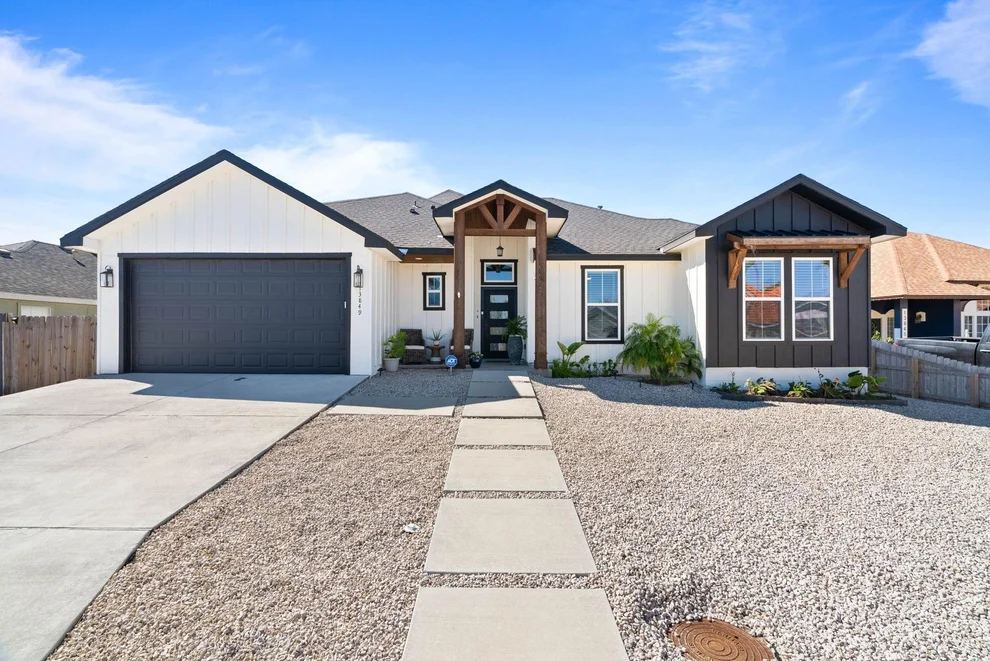 Unit for sale at 13849 Hawksnest Bay Drive, Corpus Christi, TX 78418