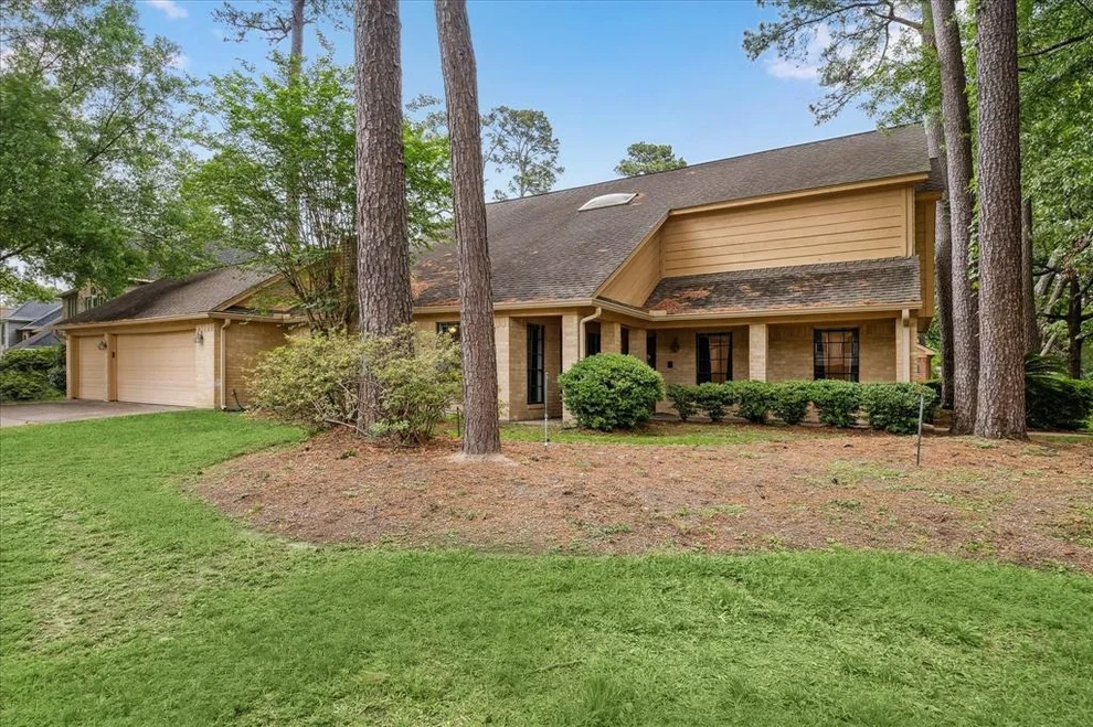 Unit for sale at 12430 Oakcroft Drive, Houston, TX 77070