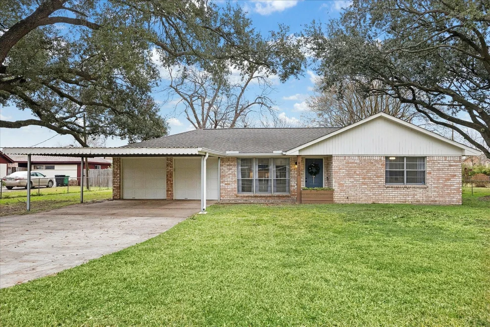 Unit for sale at 9002 Friendship Road, Houston, TX 77080